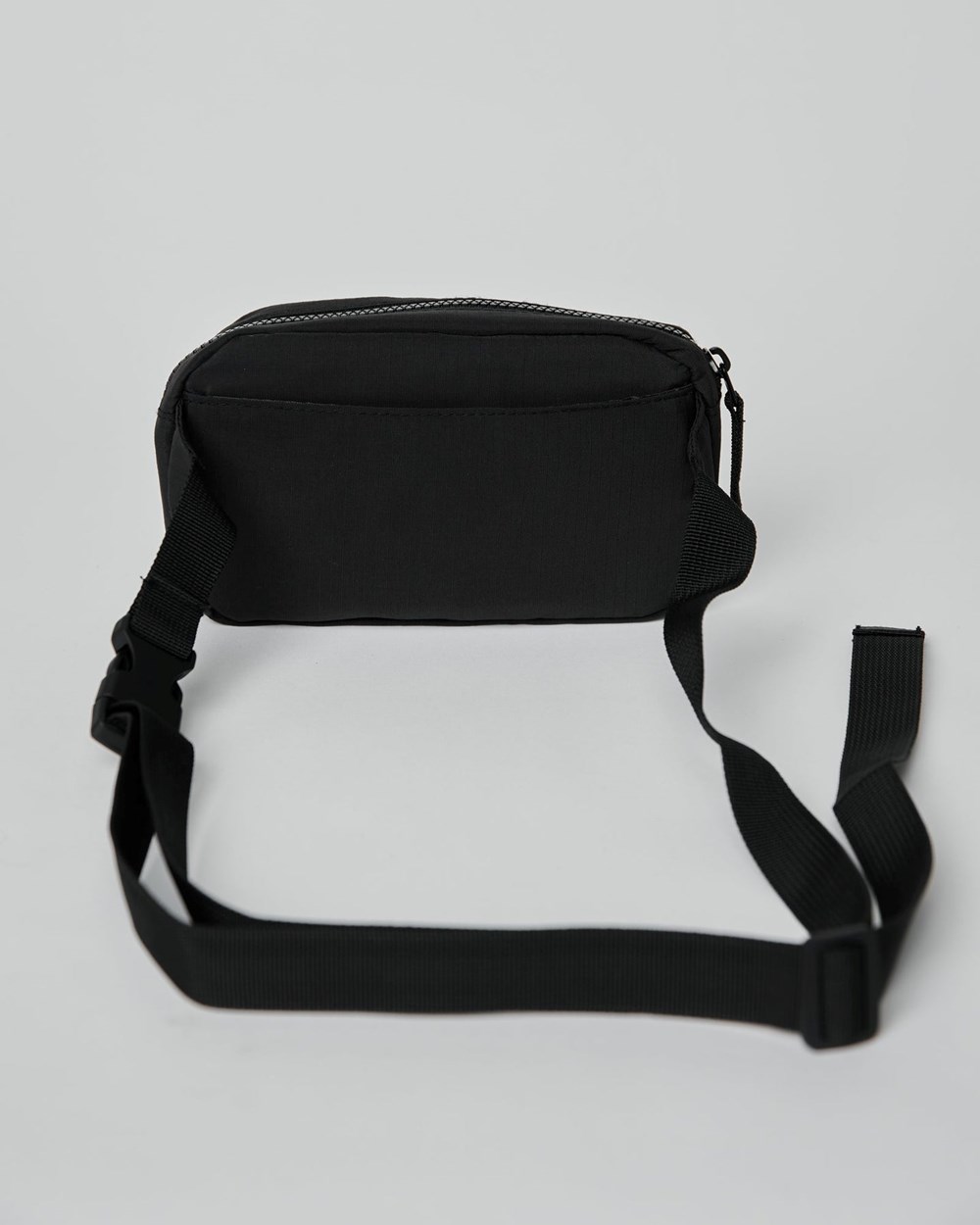 Black / Black LSKD Base Crossbody Bag | DG3247658