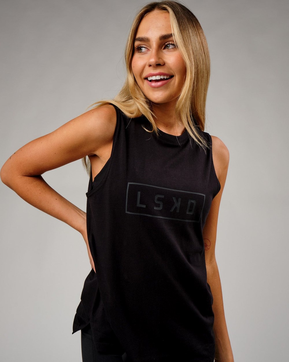 Black / Black LSKD Luna Tank | QI4532671