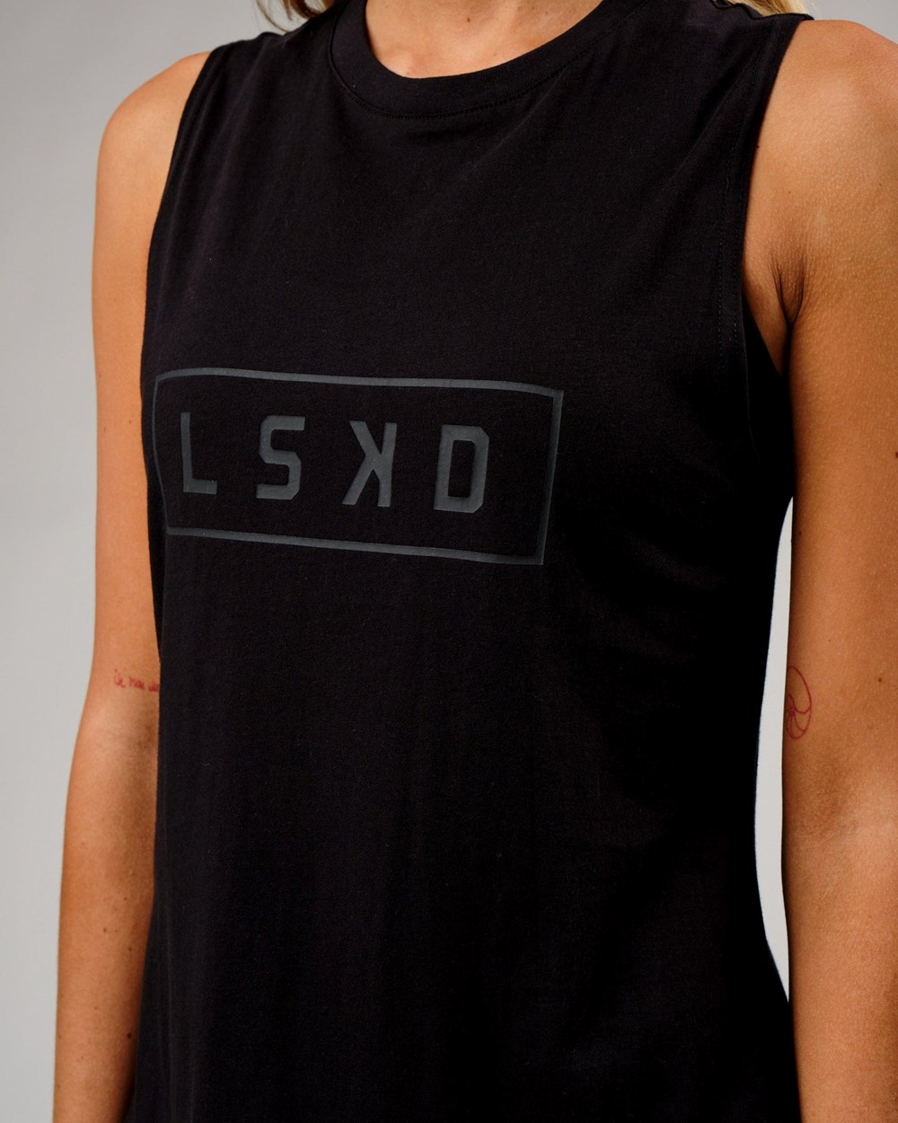 Black / Black LSKD Luna Tank | QI4532671