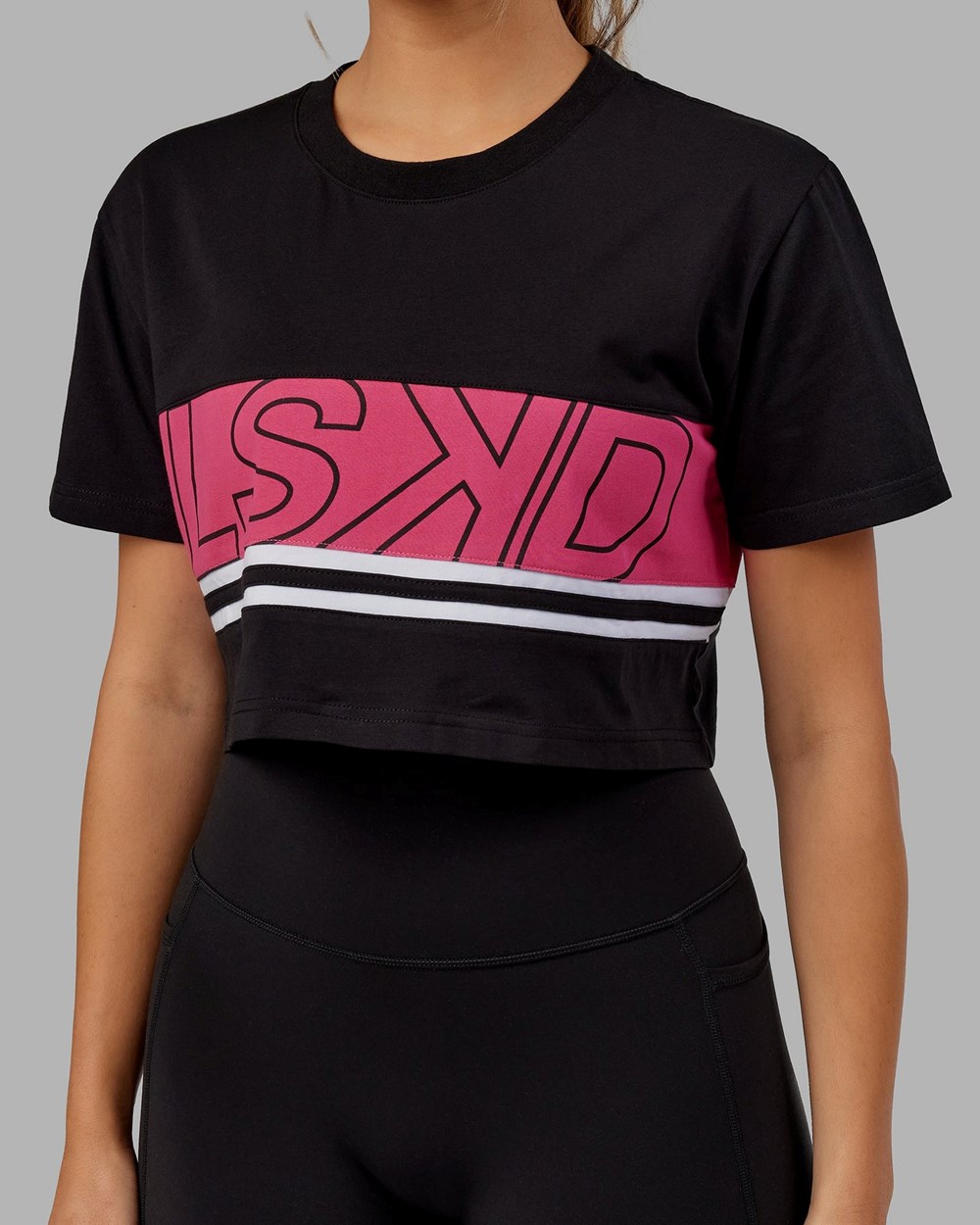 Black / Boysenberry LSKD Line-Up Cropped tee | UK1806495