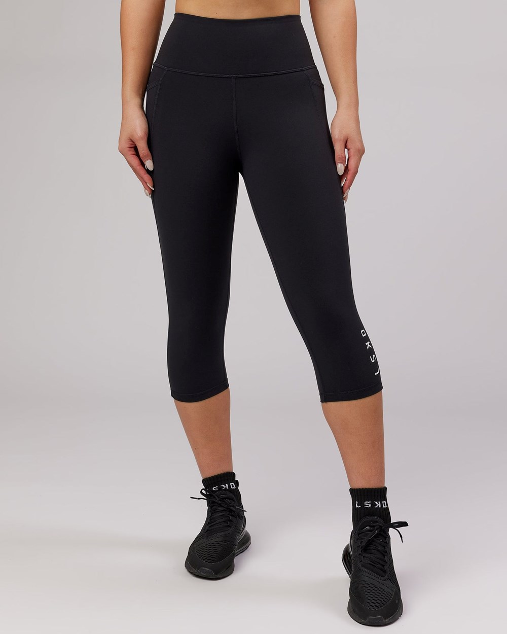 Black LSKD Flux 3/4 Length Legging | QM6237519