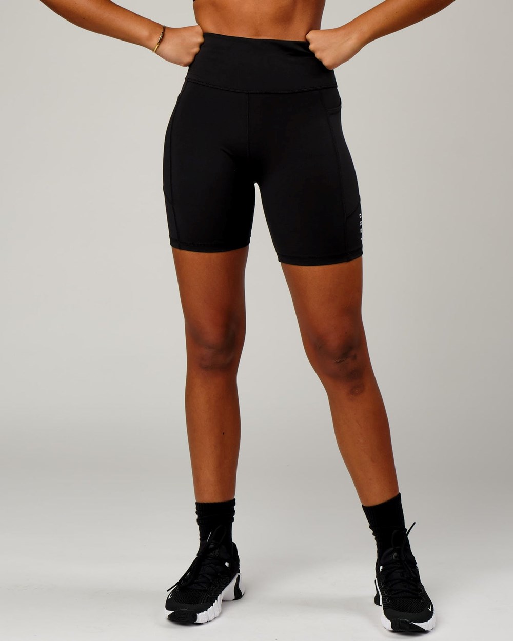 Black LSKD Rep Mid-Length Bike Short Small Logo | DY2367948