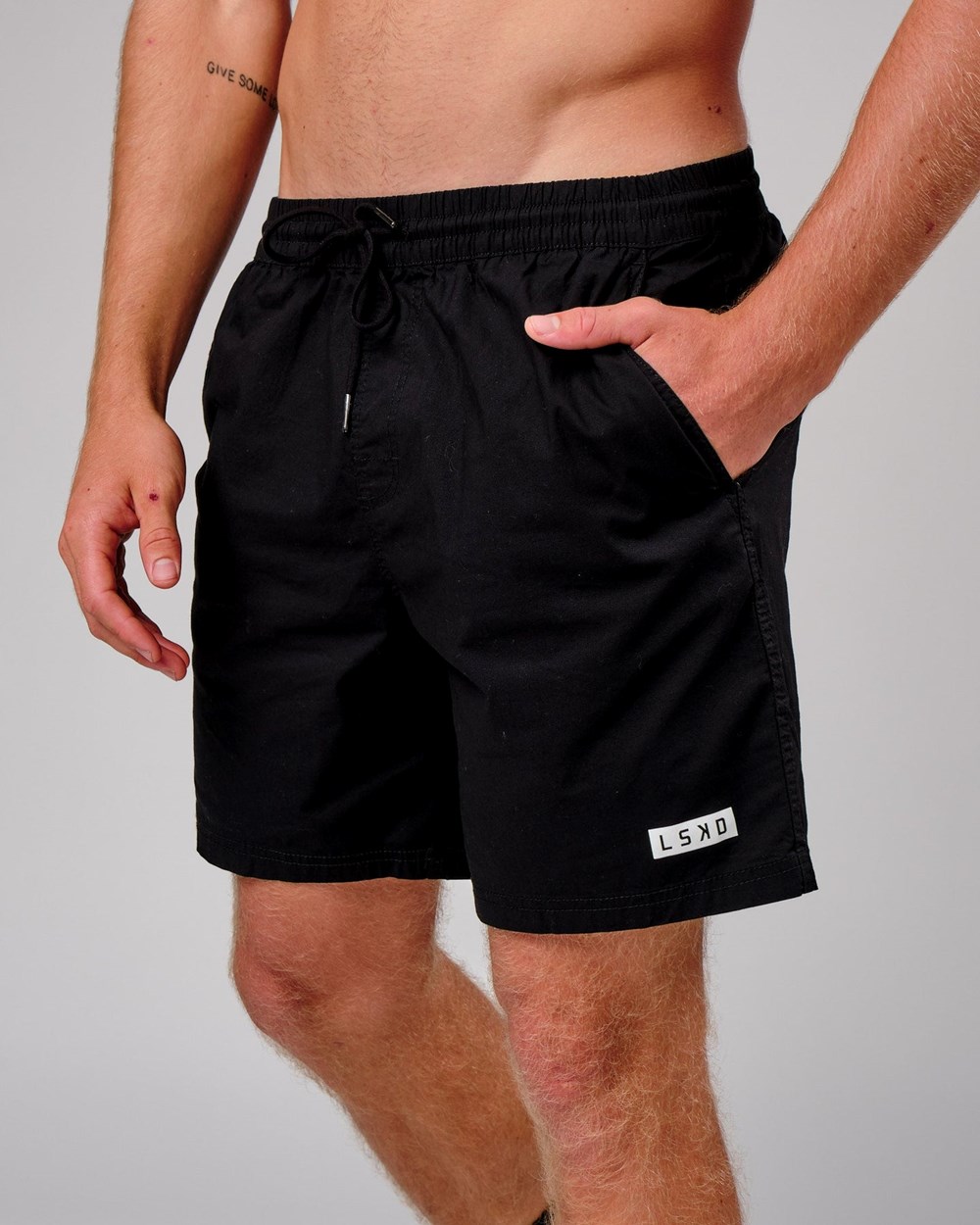 Black / White LSKD Daily Short | GL8324560