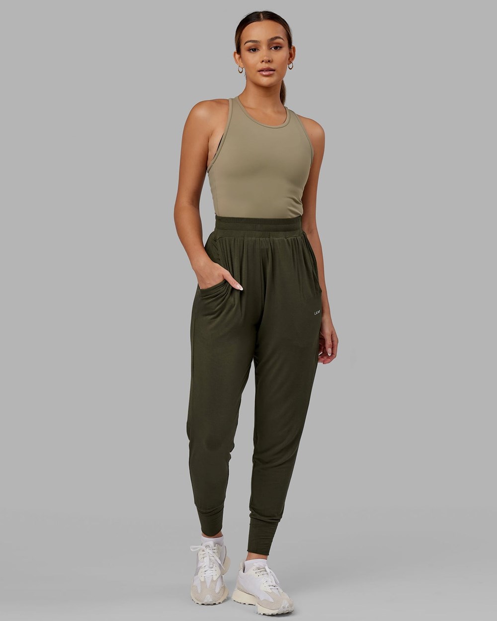 Forest Night LSKD Rest and Recover Pant | YP9687402