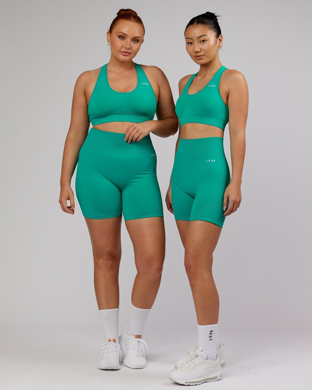 Hyper Teal LSKD Limitless Seamless Mid-Length Bike Short | NJ9435612