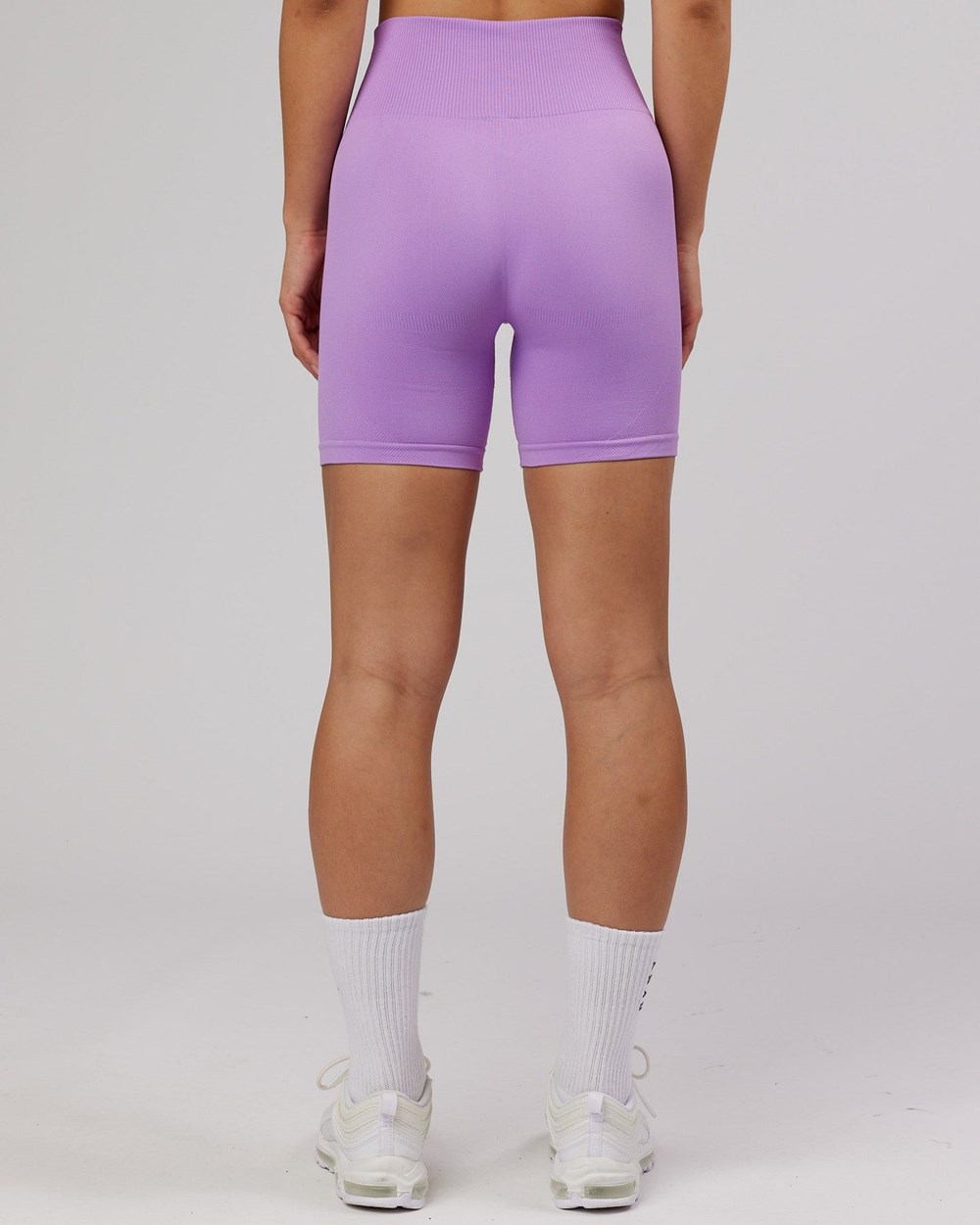 Lilac LSKD Limitless Seamless Mid-Length Bike Short | EF9568423