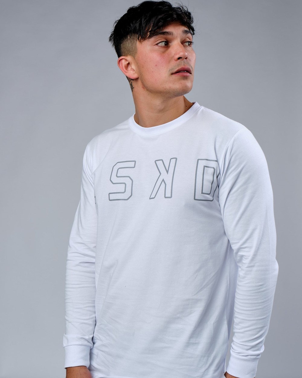 White LSKD Expand FLXCotton LS Tee | AG9306574